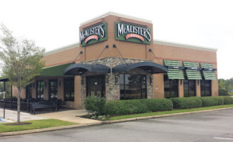 Mcalister's Deli outside