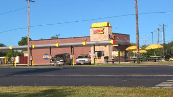 Sonic Drive-in outside