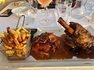 Saint Christophe Restaurant food