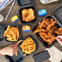 Zaxby's Chicken Fingers Buffalo Wings food