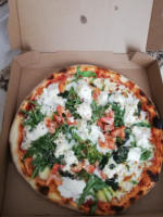 Mizzi Pizzeria food