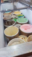 Darien Ice Cream Shoppe food