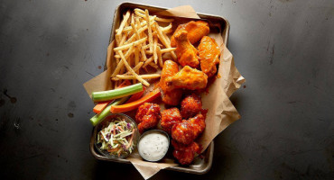 Buffalo Wild Wings food