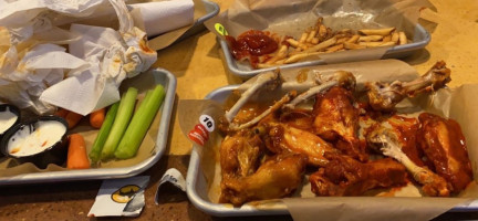 Buffalo Wild Wings food