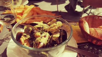 Le Moule frites food