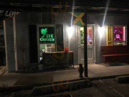 Cb's Jamaican Jerk outside