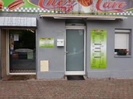 Friterie Chez Caro outside