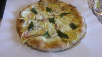 Pizzeria Limone food