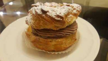 Le Paris Brest Cafe food