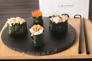 Sushicatessen Logroño food