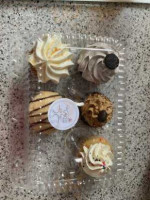 Cupcakes A La Yola food