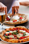 Pizzagnolo Pizza E Sfizi food