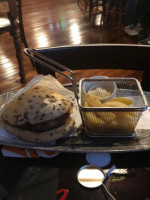 Sugaar Irish Pub food