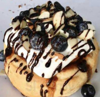 Cinnaholic food