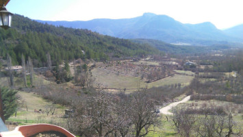 Auberge de la Vallee de l'Oule food