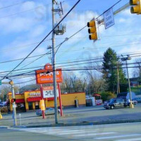 Popeyes Louisiana Kitchen outside