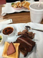 Sizzlin Bones Bbq Comissary food