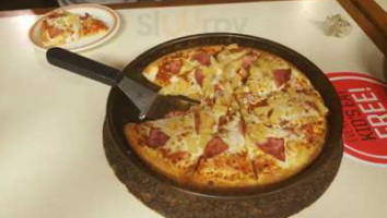 Pizza Hut food