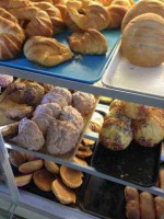 La Luz Bakery food