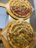 Sr. Pizza food