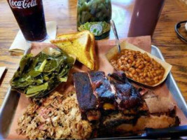 Haywood Smokehouse food