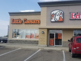 Little Caesars Pizza outside