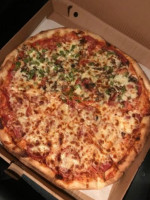 Richie's Pizzeria food