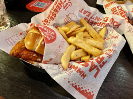 Red Robin Gourmet Burgers And Brews food