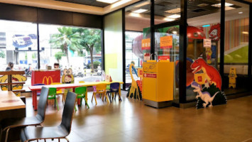 Mcdonald's inside