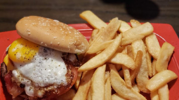 Red Robin Gourmet Burgers And Brews food