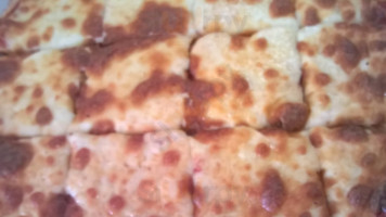 Pryors Fresh Pizza food