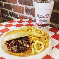 Hog Wild Pit B-q food