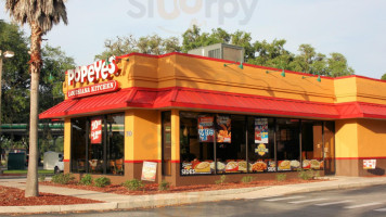 Popeyes Louisiana Kitchen food