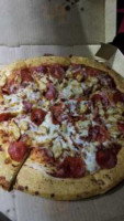 Pizza Hut N Missouri St food