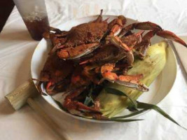 Kahler's Crabhouse food