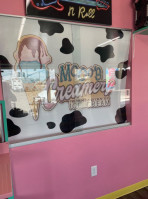 Mooo's Creamery outside