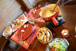 Le Chalet de Mennecy food