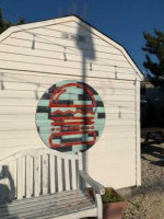 Barrier Island Burgers outside