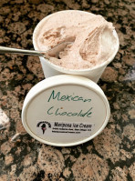 Mariposa Ice Cream inside