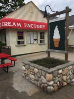 Ice Cream Factory outside