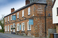 The Three Tuns outside