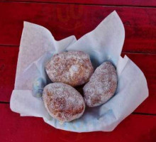 Penny's Waikiki- Malasadas food