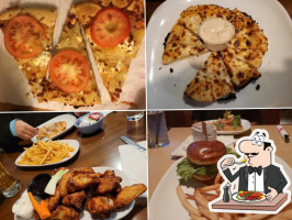 Boston Pizza food