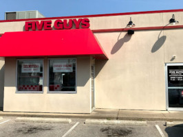 Five Guys Bloomington Indiana outside