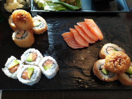 Sansushi food