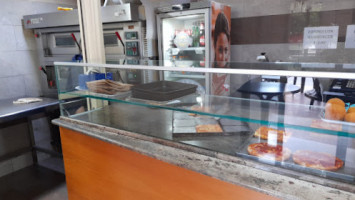 Pizzeria Tutto Pizza E Panini food