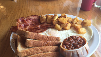 Constance Lake Lodge Fish and Fly Inn food