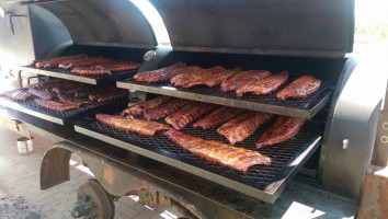 Get Ribbed Smokehouse & BBQ Pit food