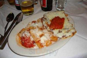 Carmine's Italian Times Square food