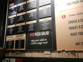 Mod Pizza inside